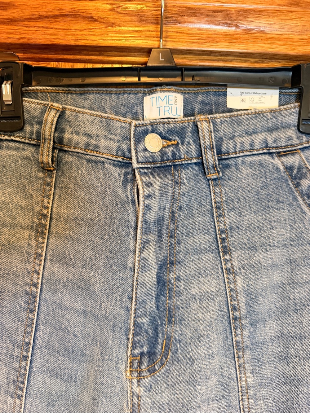 Light Wash High-Waisted Utility Wide Leg Jeans - Picture 3 of 6